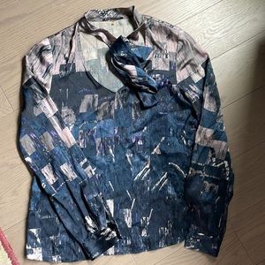 Silk Elie Tahari Bow Tie Blouse 💙